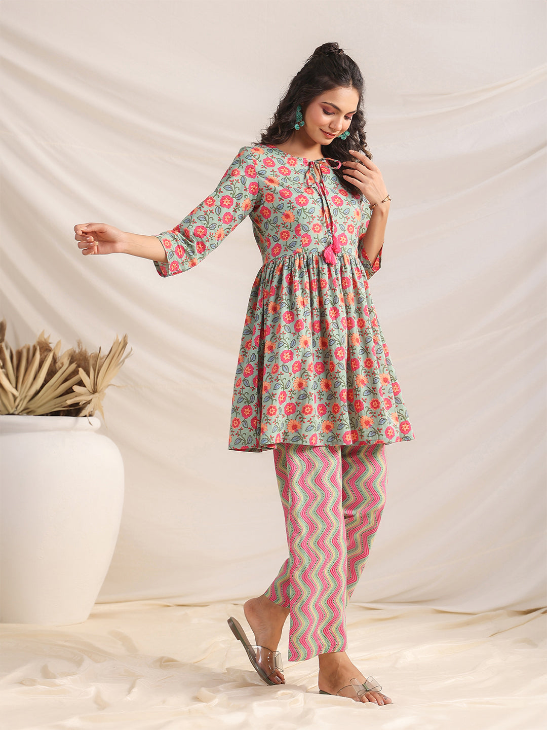 Janasya Sage Cambric Floral Co-Ords - Distacart