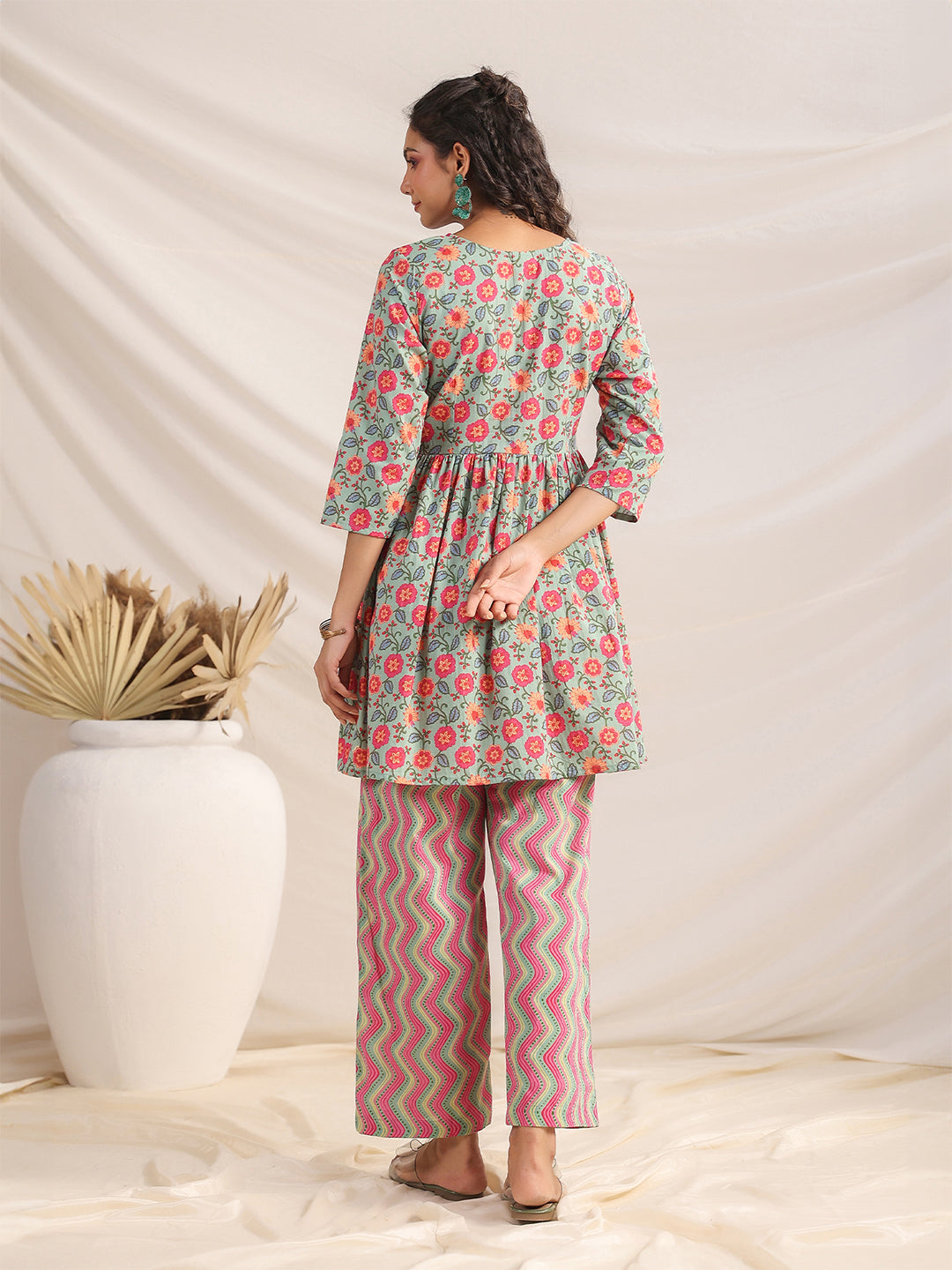 Janasya Sage Cambric Floral Co-Ords - Distacart
