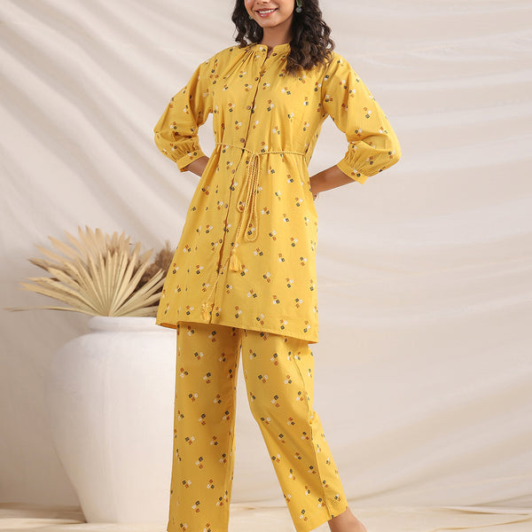 Janasya Gathering Cambric Mustard Geometric Band Collar Co-Ords - Distacart