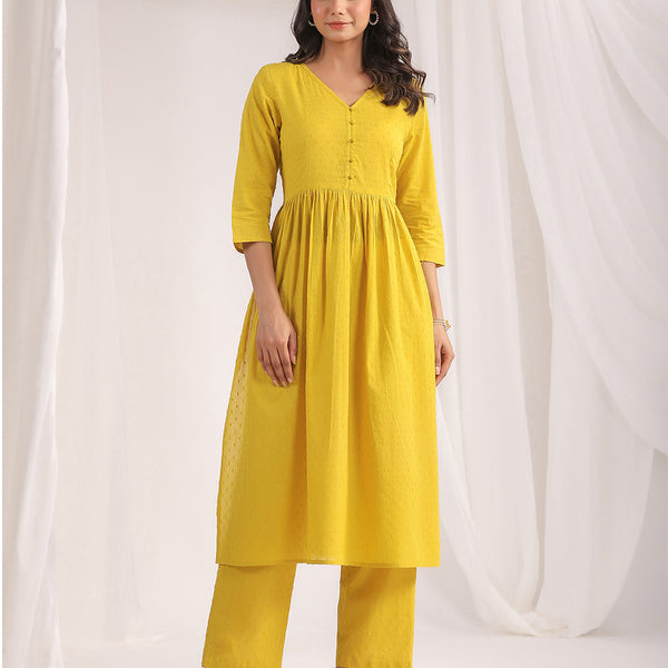 Janasya Gathering Dobby Cotton Yellow Self Design V-Neck Set - Distacart