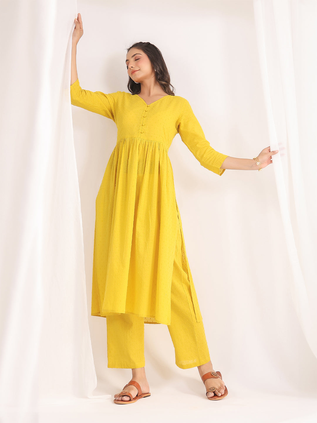 Janasya Gathering Dobby Cotton Yellow Self Design V-Neck Set - Distacart