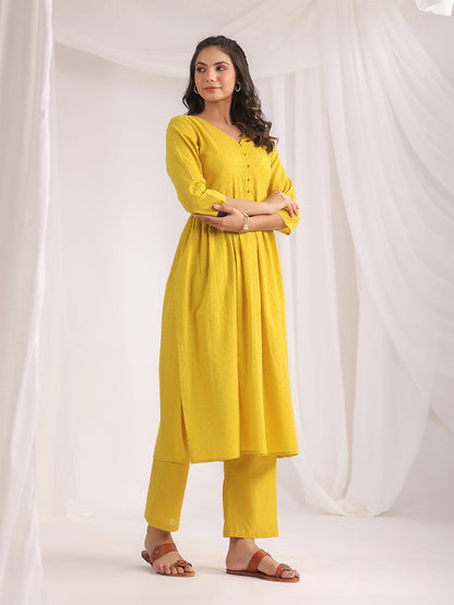 Janasya Gathering Dobby Cotton Yellow Self Design V-Neck Set - Distacart