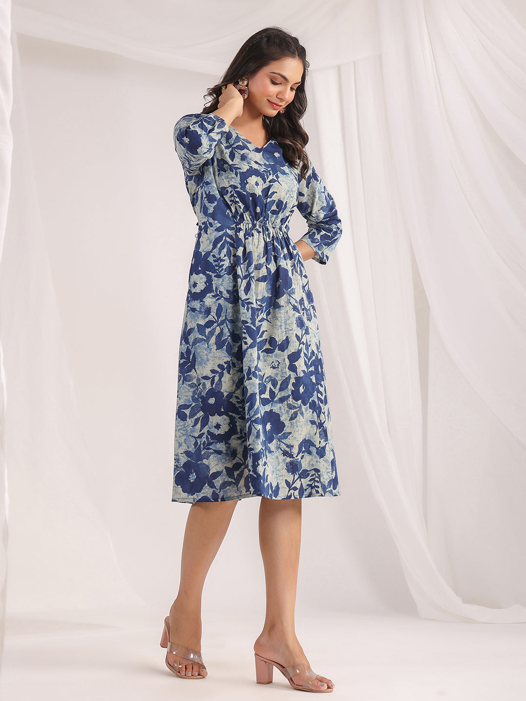 Janasya Indigo Cambric Floral Dress - Distacart