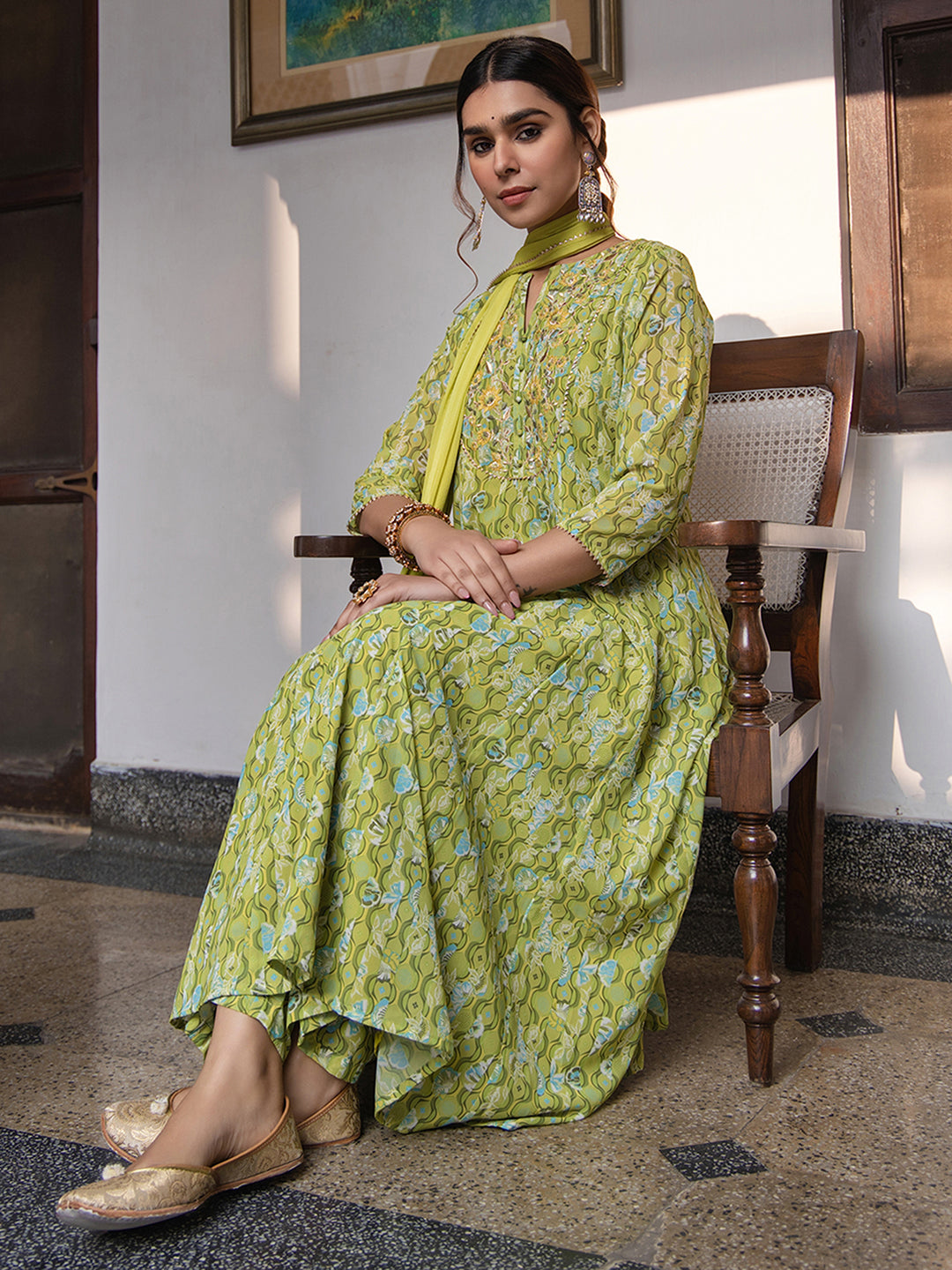 Janasya Light Georgette Yoke Embroidery Anarkali Kurta Set