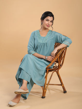 Janasya Gathering Muslin Sage Yoke Embroidery V-Neck Kurta Set - Distacart