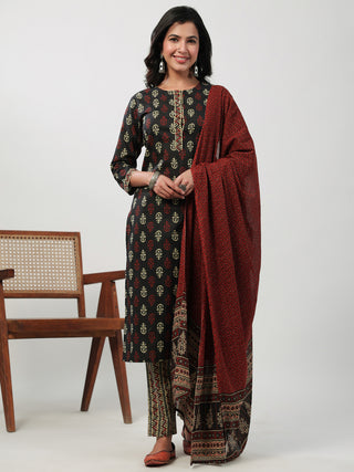 Janasya Straight Cambric Black Ethnic Motifs Round Neck Set - Distacart