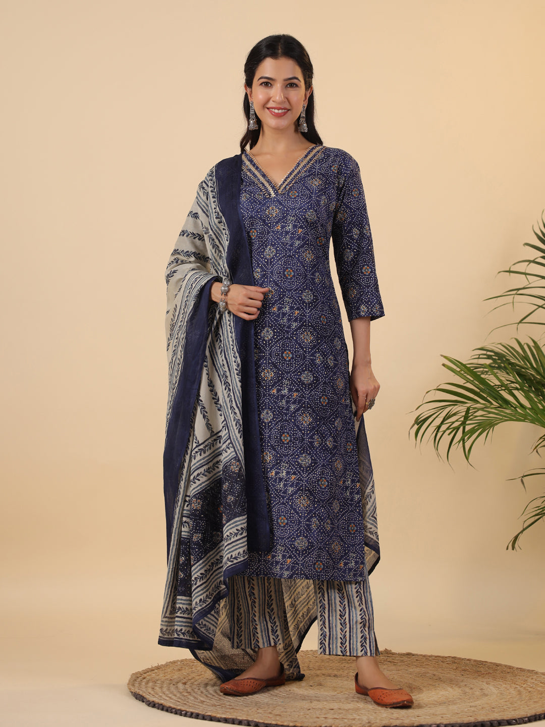 Janasya Straight Cambric Dark Blue Bandhani V-Neck with Band Collar Kurta Set - Distacart