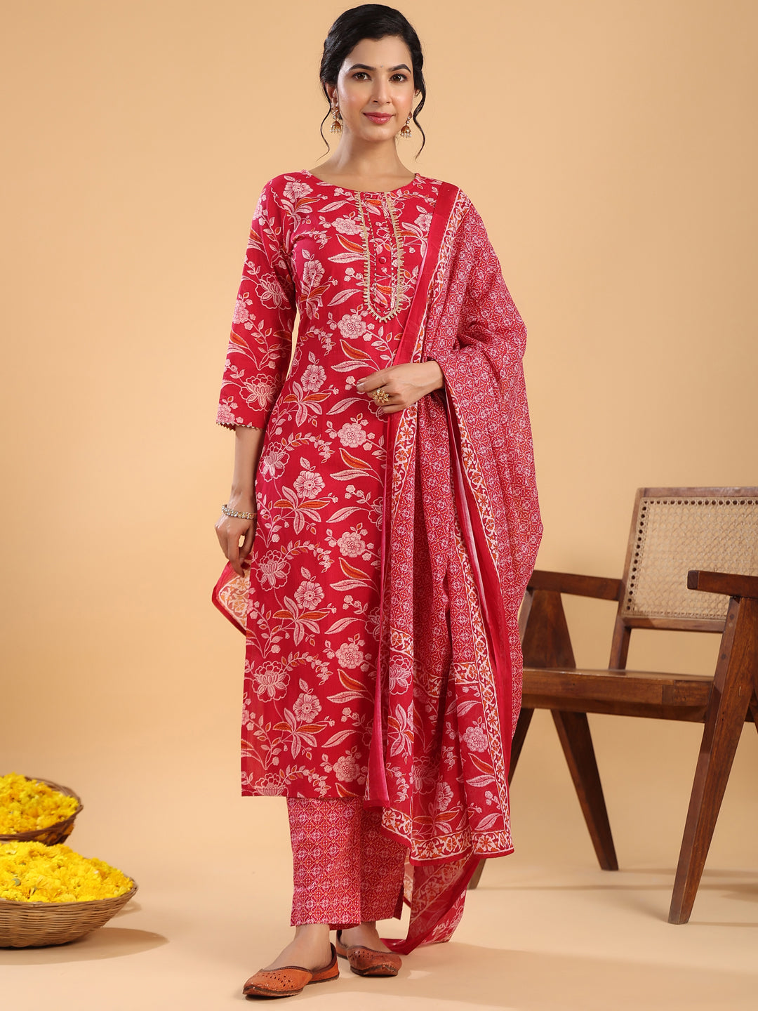 Janasya Straight Cambric Pink Floral Round Neck Set - Distacart