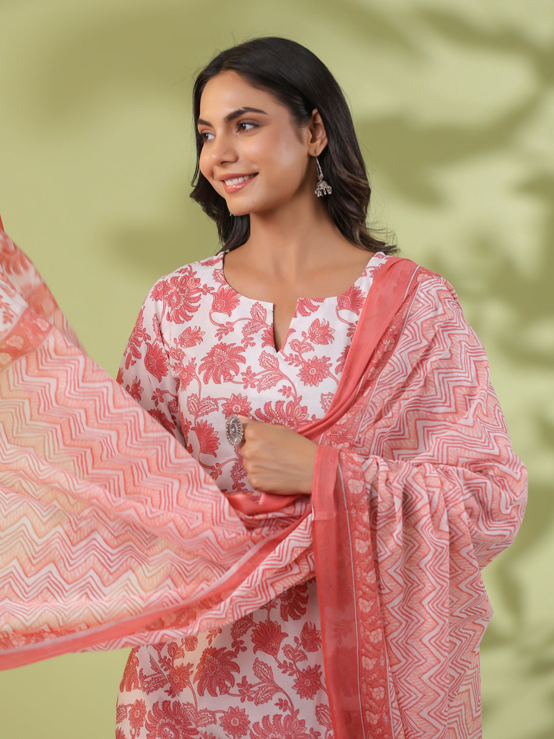 Janasya Straight Cambric White Floral Notch Neck Set - Distacart
