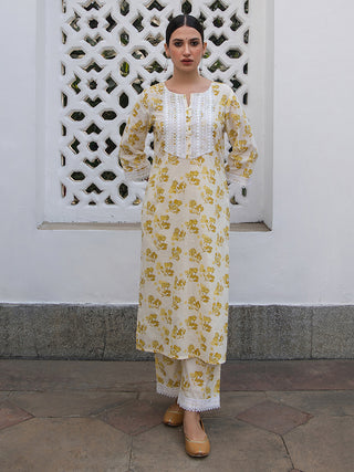 Janasya Straight Cambric Off White Floral Notch Neck Kurta & Bottom - Distacart