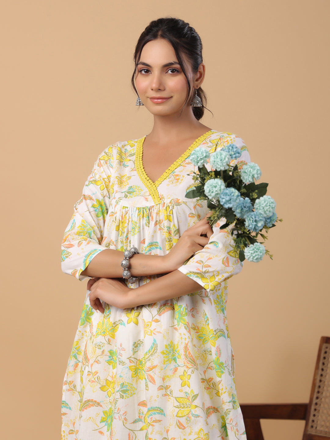 Janasya A-Line Cambric White Floral V-Neck Set - Distacart