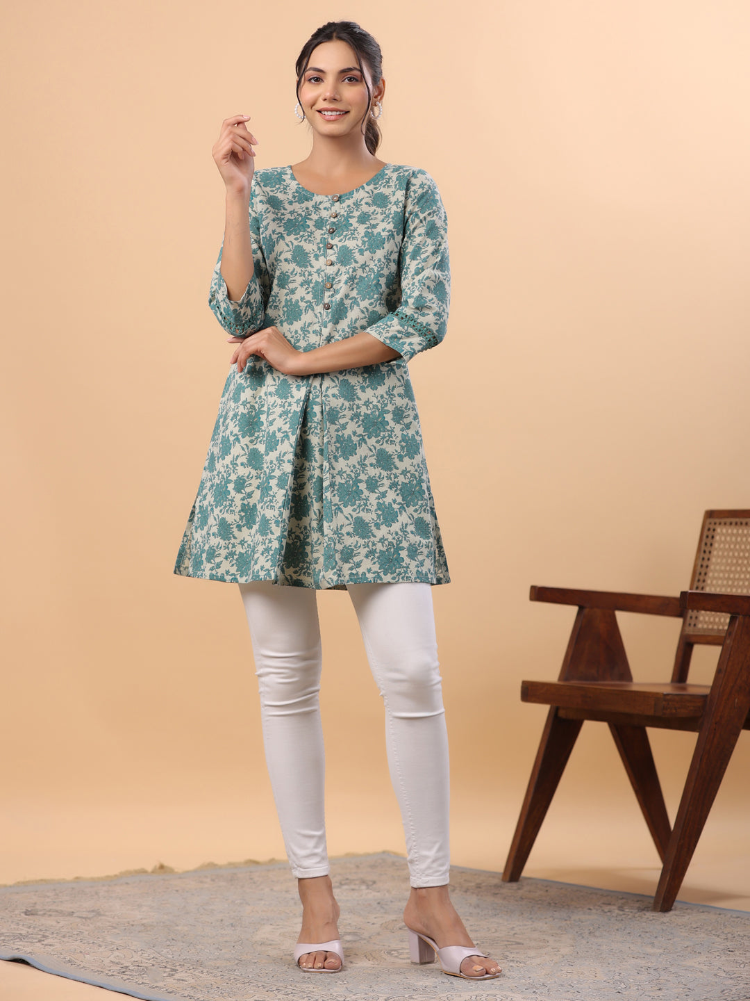 Janasya A-Line Cambric Sage Floral Round Neck Tunic - Distacart