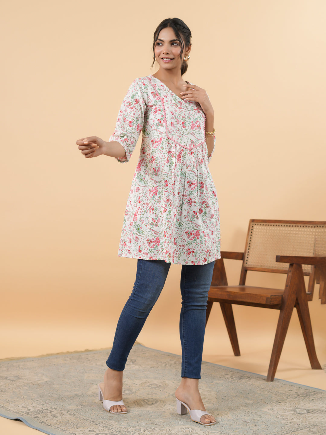 Janasya Light Floral A-Line Tunic