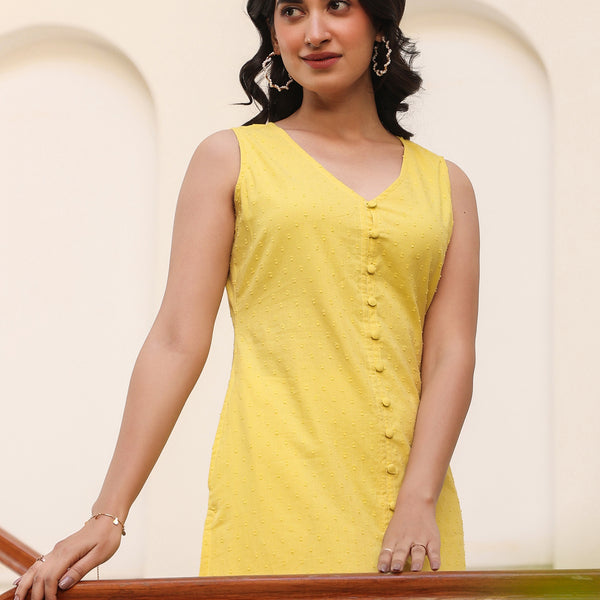 Janasya Bright Dobby Cotton Self Design Straight Kurta Set