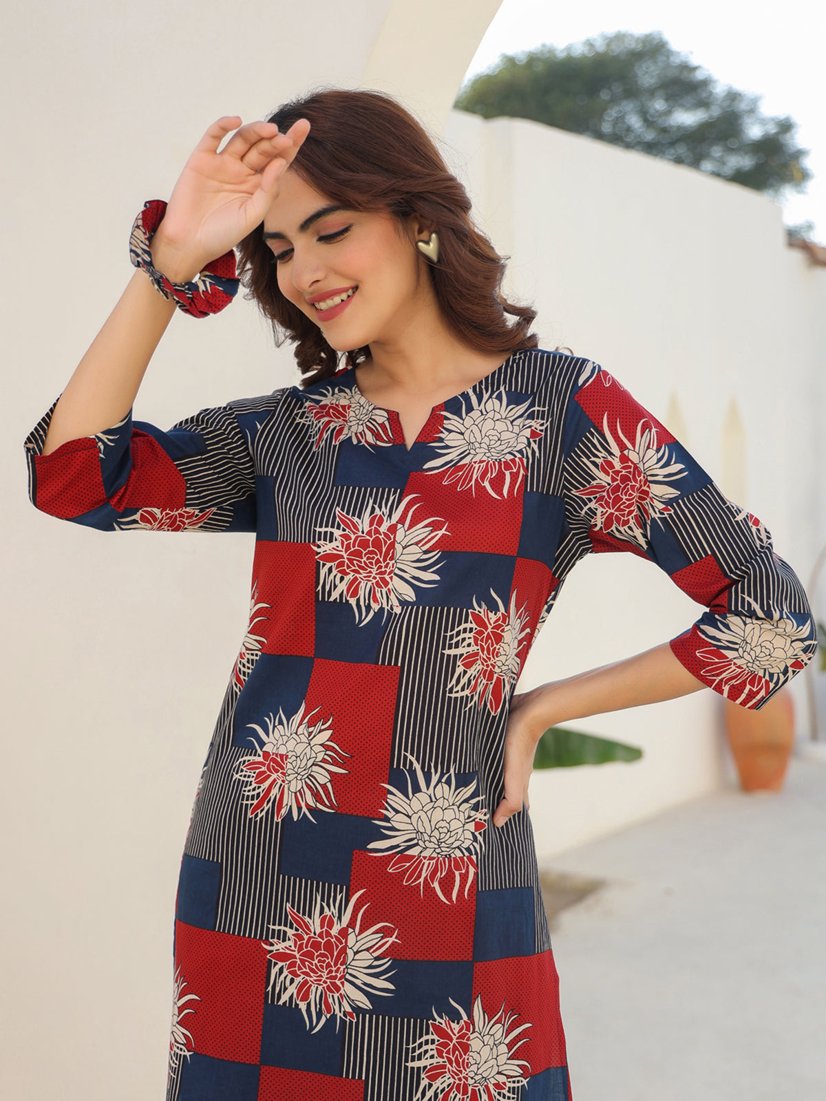 Janasya Dark Cotton Geometric Straight Top & Bottom Set