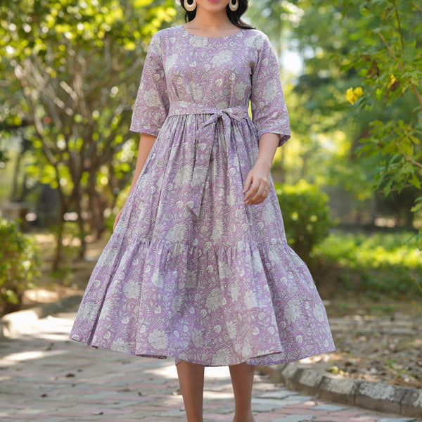 Janasya Light Cotton Floral Tiered Dress