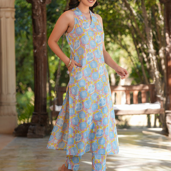 Janasya Light Cotton Floral Straight Kurta Set