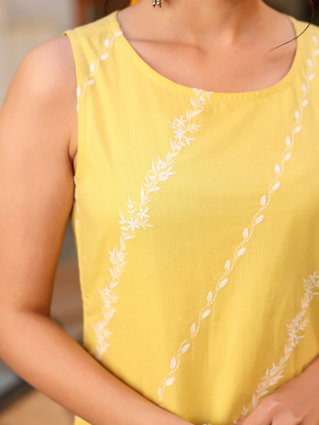 Janasya Light Cotton Embroidered Straight Kurta Set