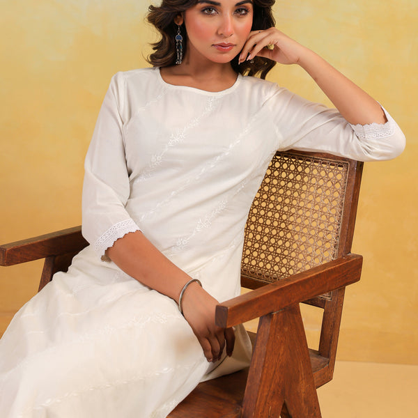 Janasya Light Cotton Embroidered Straight Kurta Set