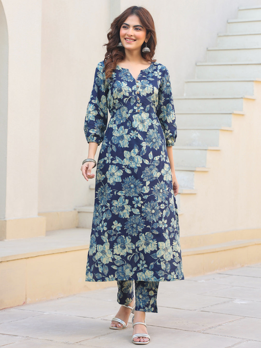 Janasya Dark Cotton Floral Straight Kurta Set