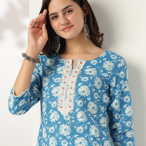 Janasya Light Cotton Floral Straight Kurta Set