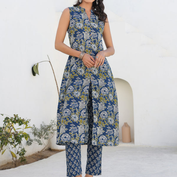 Janasya Dark Cotton Floral A-Line Kurta Set