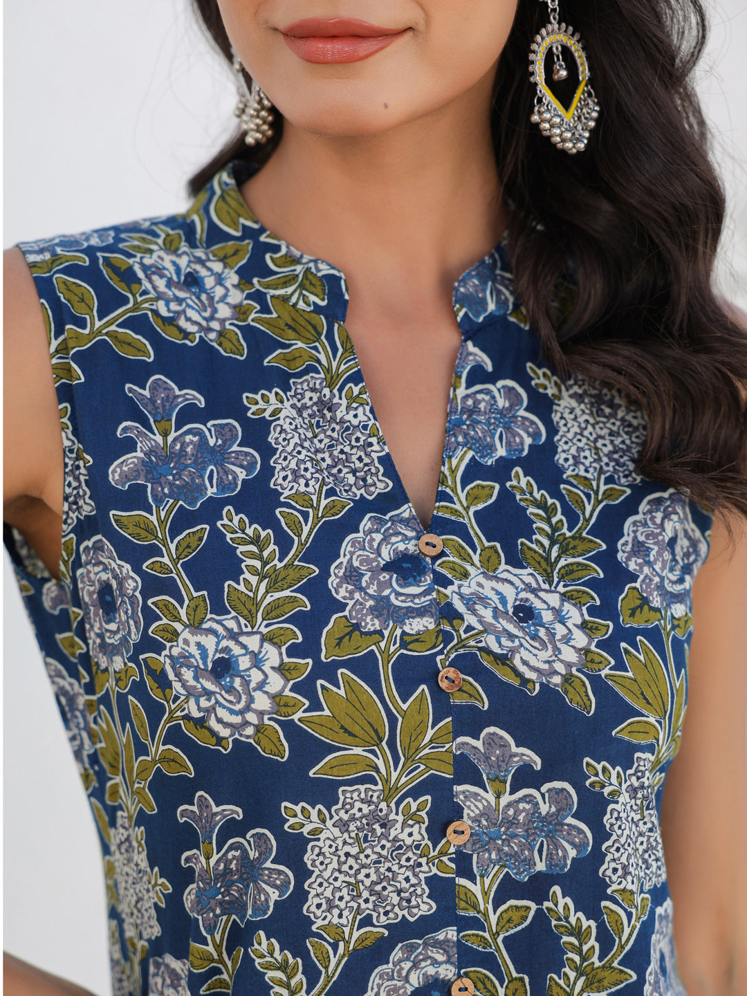 Janasya Dark Cotton Floral A-Line Kurta Set
