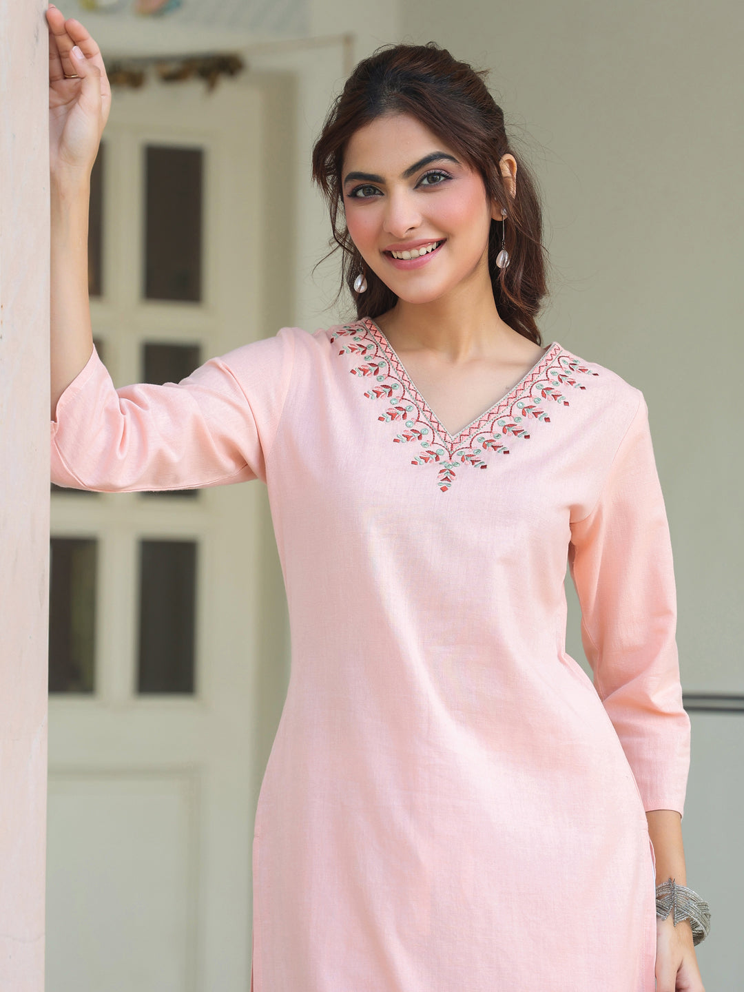 Janasya Light Cotton Yoke Embroidery Straight Kurta