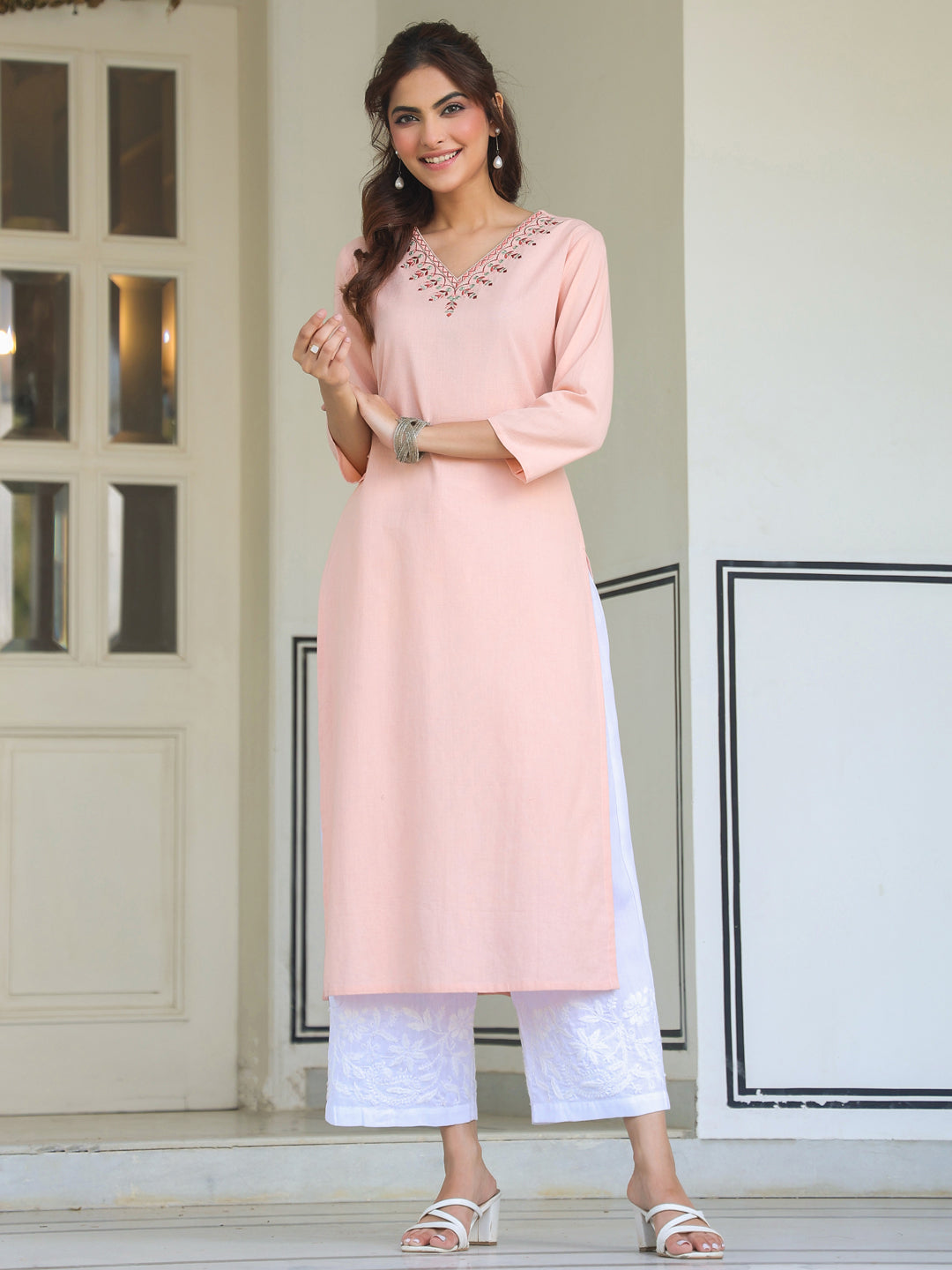 Janasya Light Cotton Yoke Embroidery Straight Kurta