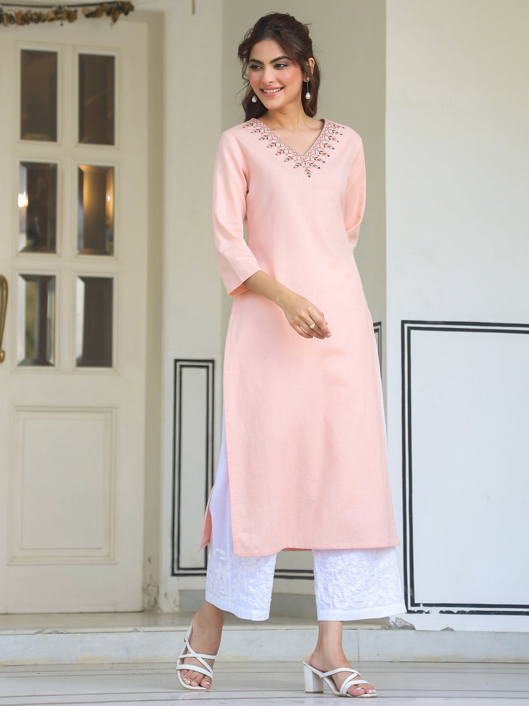 Janasya Light Cotton Yoke Embroidery Straight Kurta