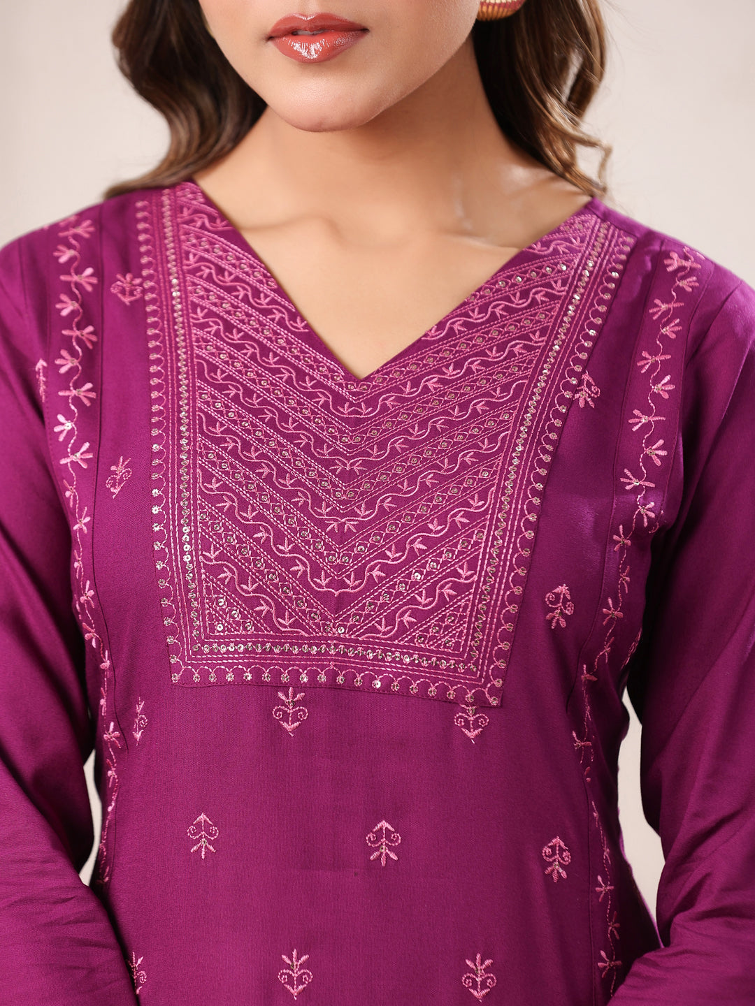 Janasya Dark Rayon Embroidered Straight Kurta
