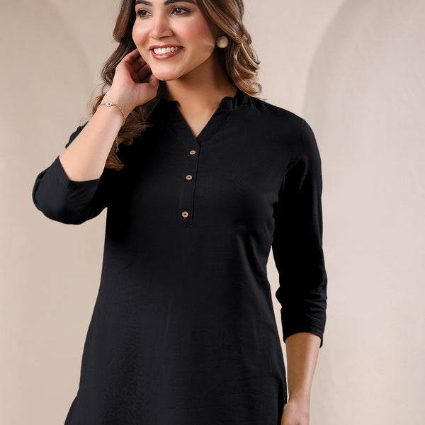 Janasya Light Cotton Solid Straight Kurta