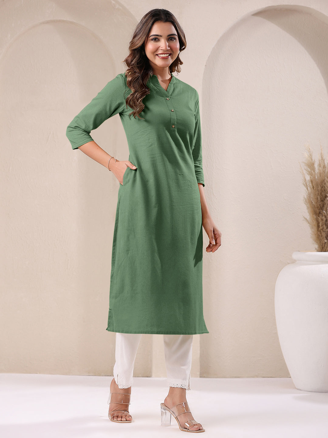 Janasya Light Cotton Solid Straight Kurta