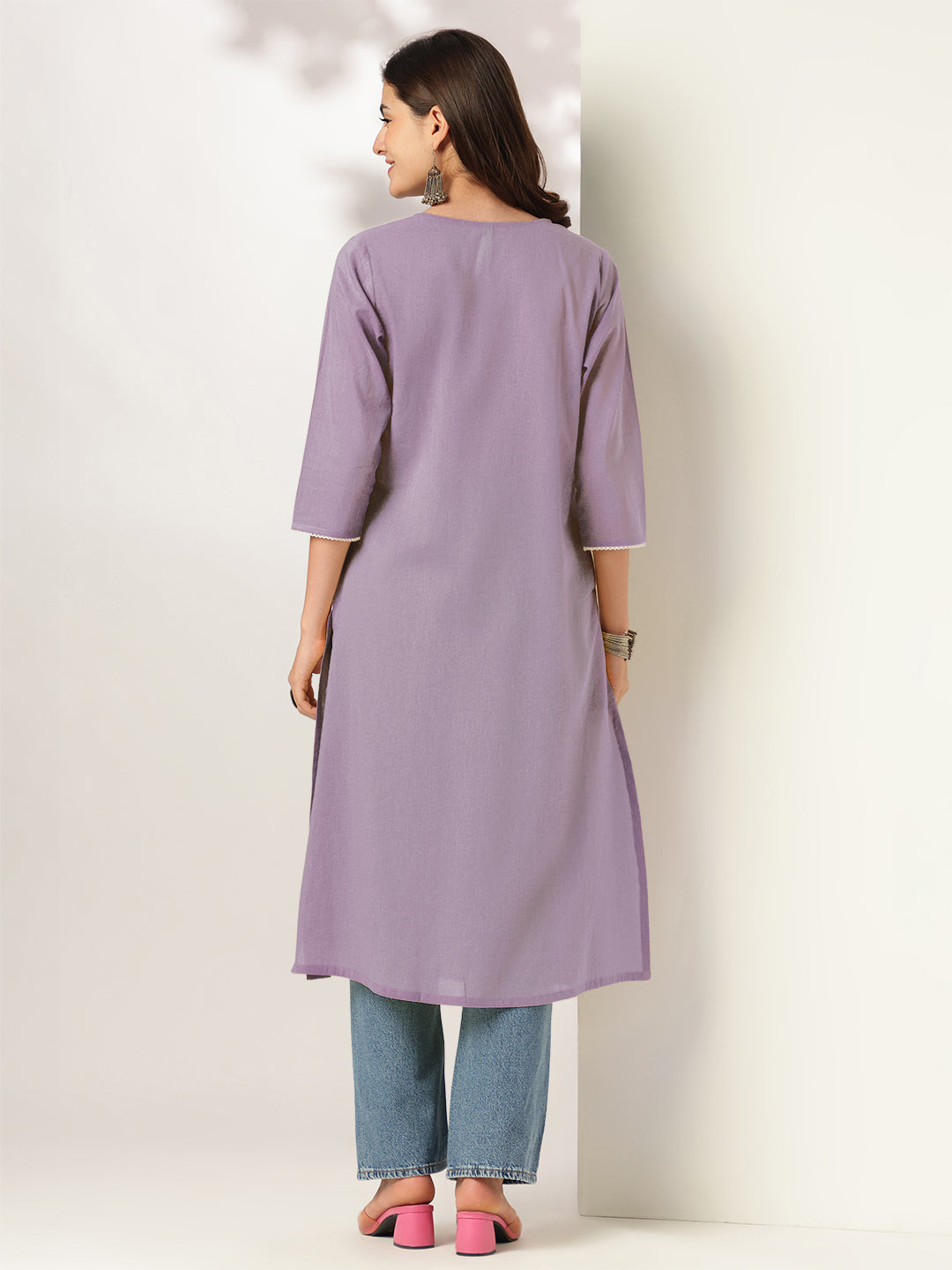 Janasya Light Cotton Yoke Embroidery Straight Kurta