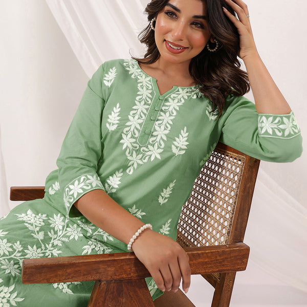 Janasya Light Cotton Embroidered Straight Kurta