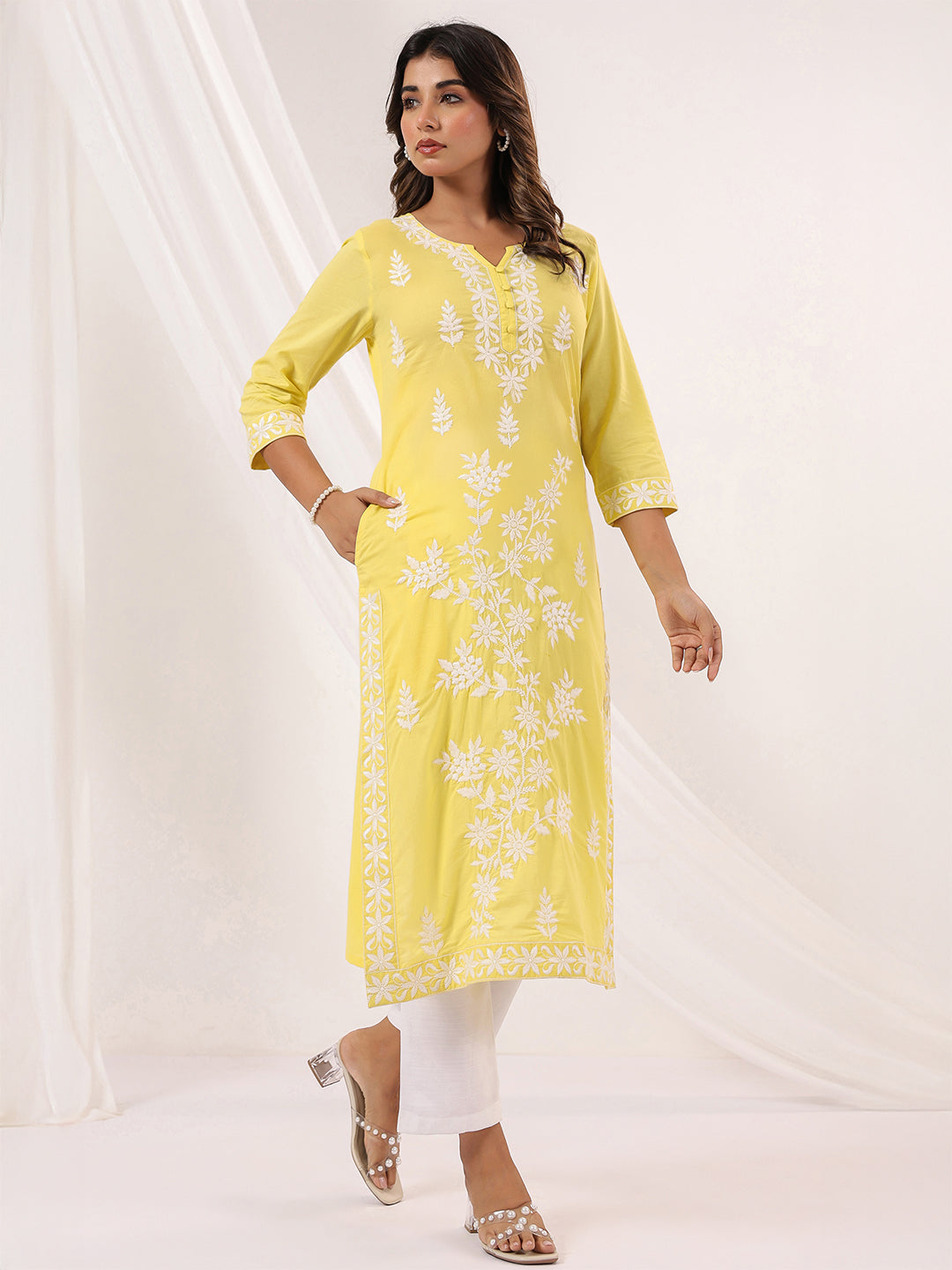 Janasya Light Cotton Embroidered Straight Kurta
