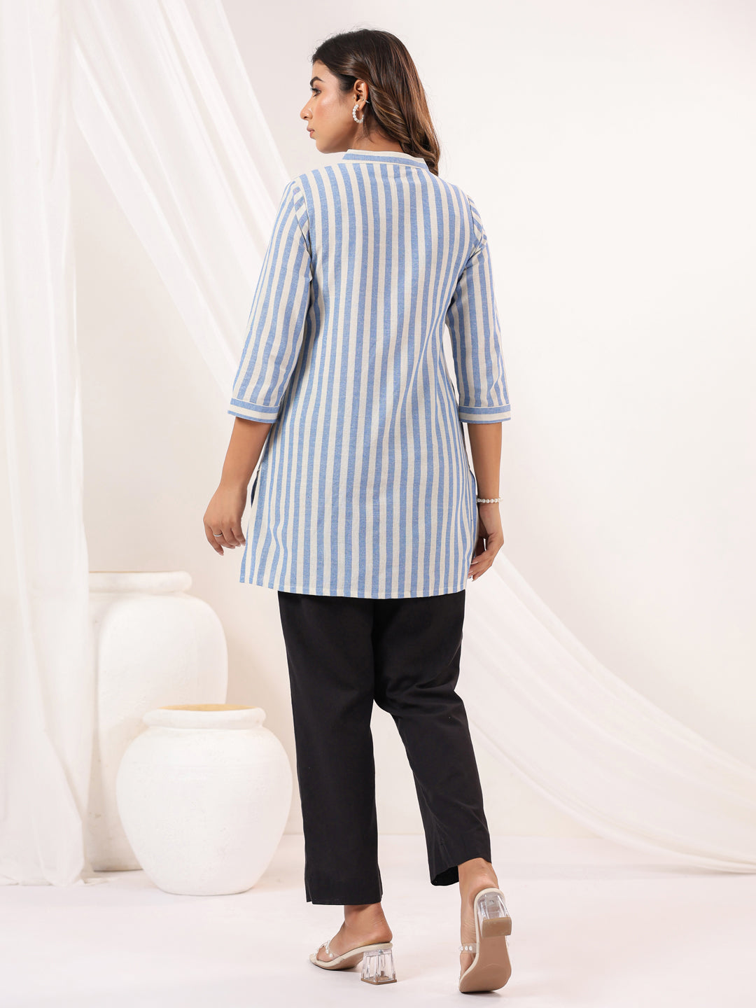 Janasya Light Cotton Striped Straight Kurta