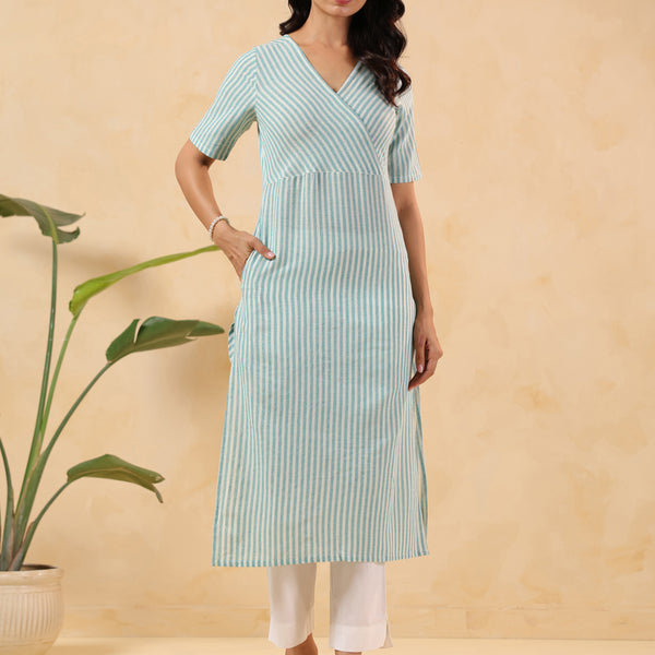 Janasya Light Cotton Striped Straight Kurta