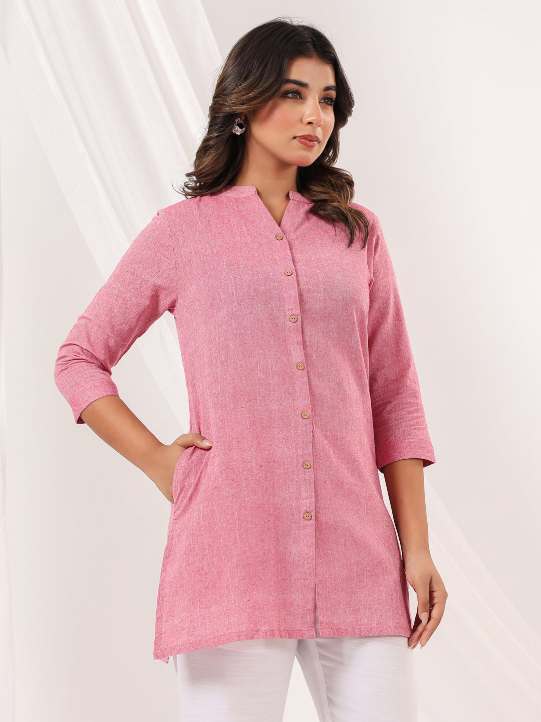 Janasya Light Cotton Solid Straight Kurta