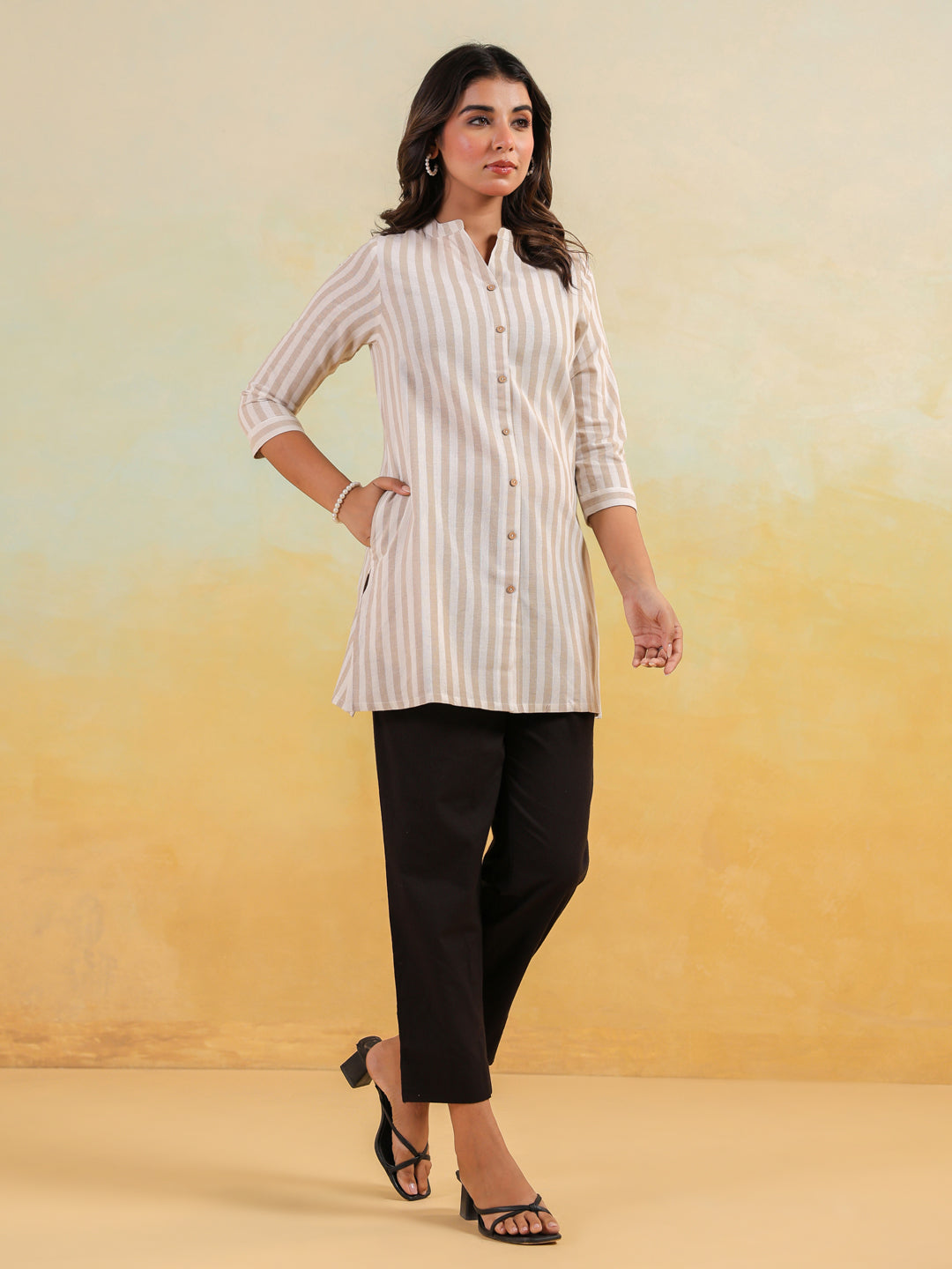 Janasya Light Cotton Striped Straight Kurta