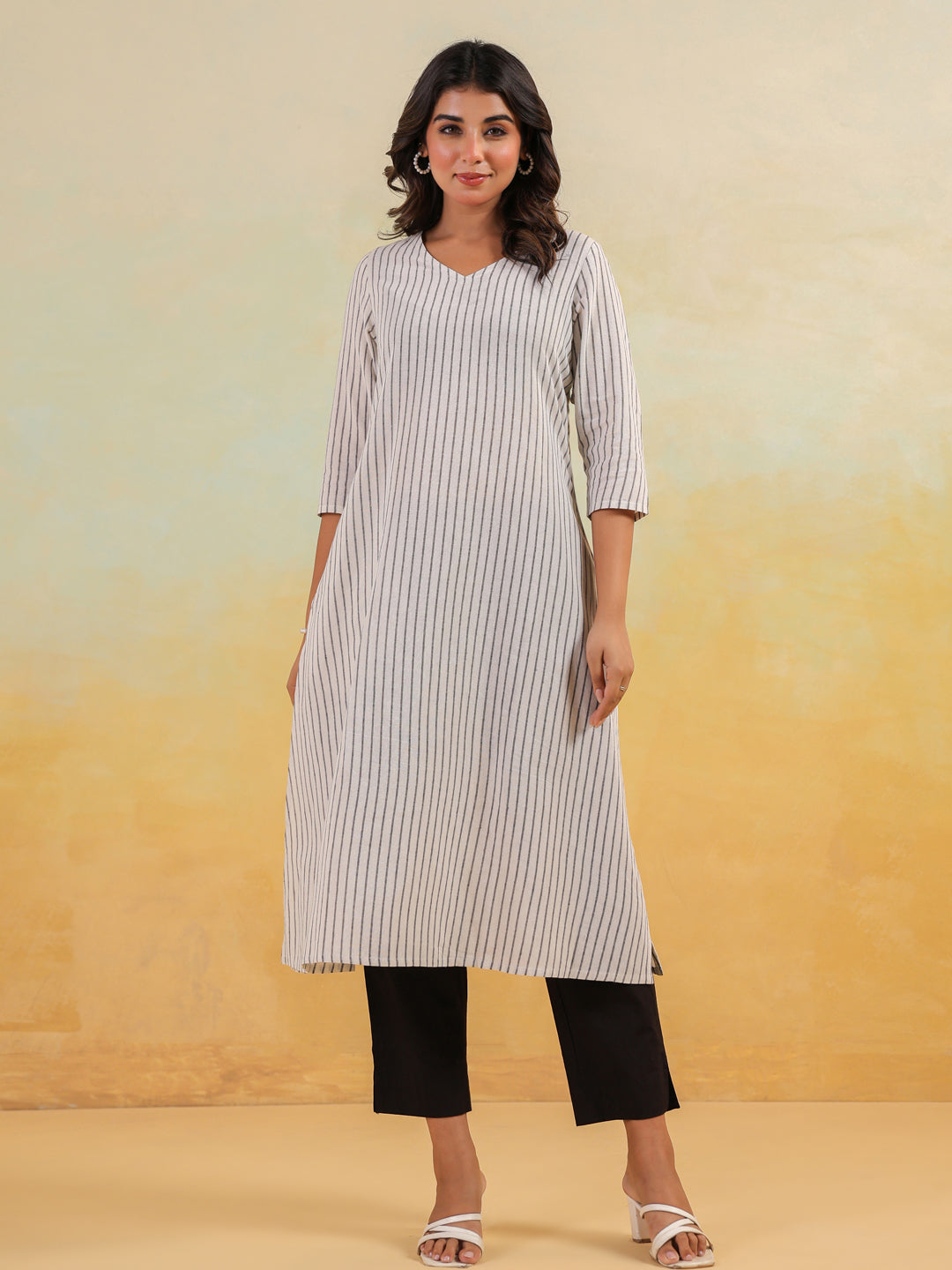 Janasya Light Cotton Striped Straight Kurta