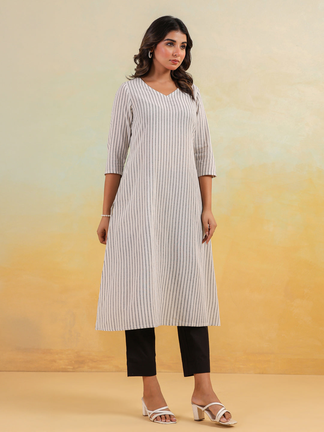 Janasya Light Cotton Striped Straight Kurta