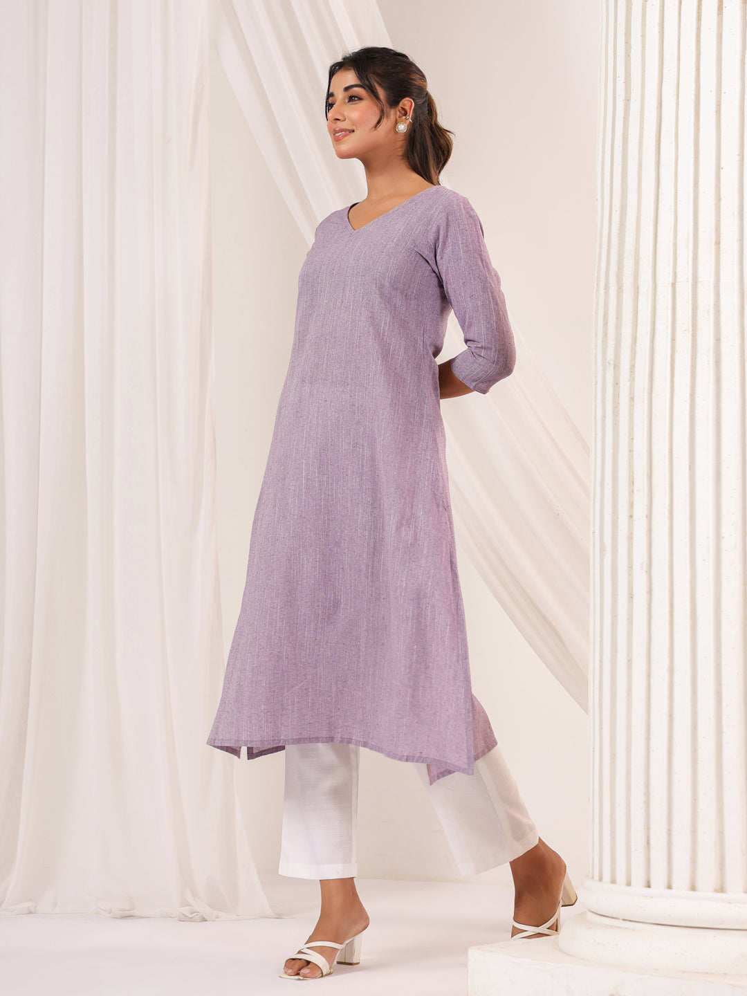 Janasya Light Cotton Solid Straight Kurta