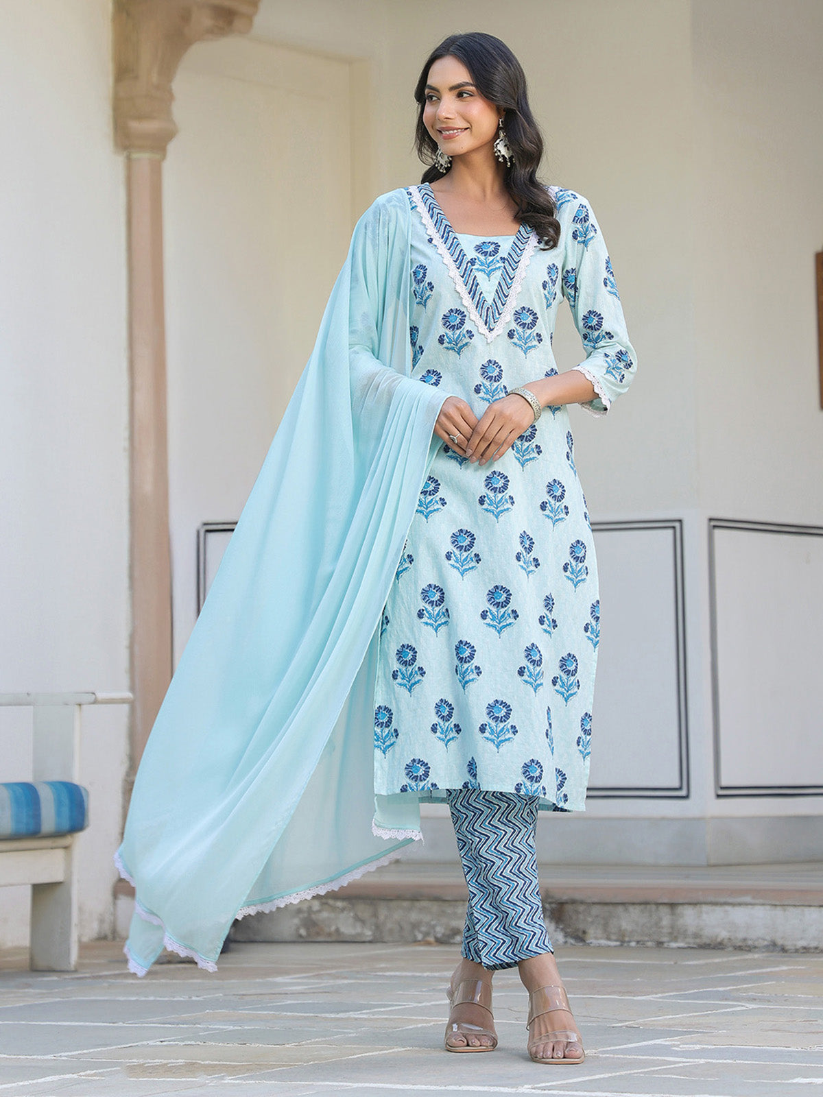 Janasya Light Cotton Floral Straight Kurta Set