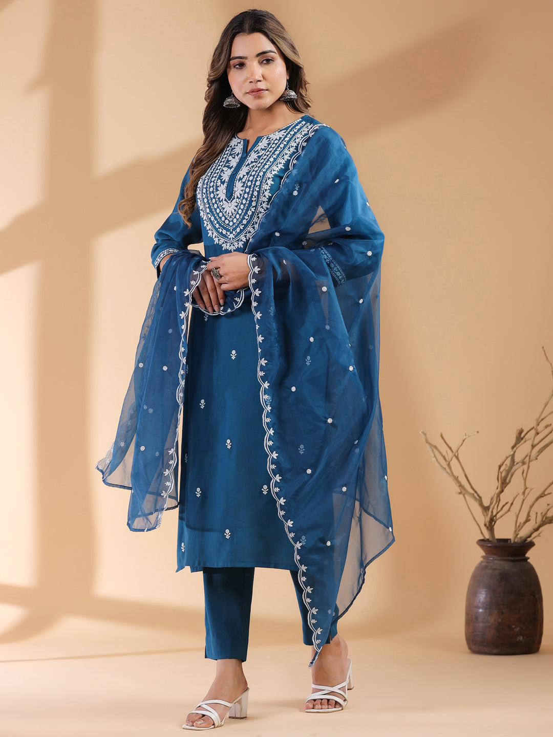 Janasya Dark Silk Blend Embroidered Straight Kurta Set
