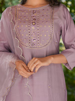 Thumbnail for Janasya Light Silk Blend Embroidered Straight Kurta Set