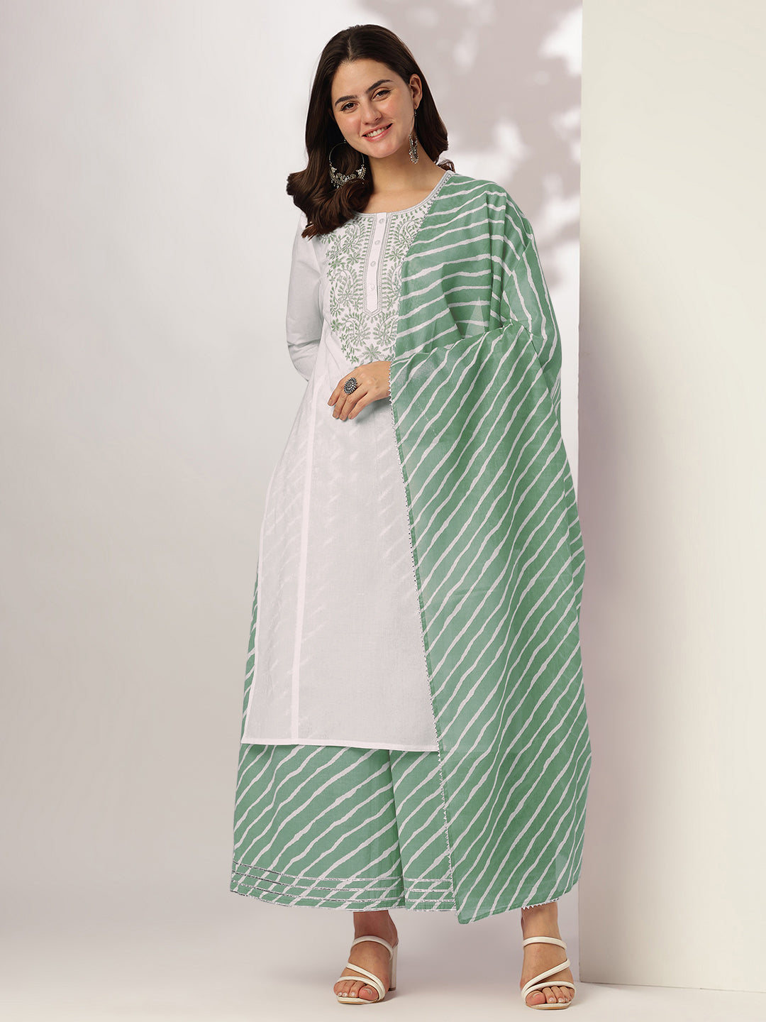 Janasya Light Cotton Yoke Embroidery Straight Kurta Set