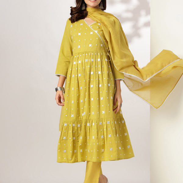 Janasya Bright Cotton Embroidered Angrakha Kurta Set