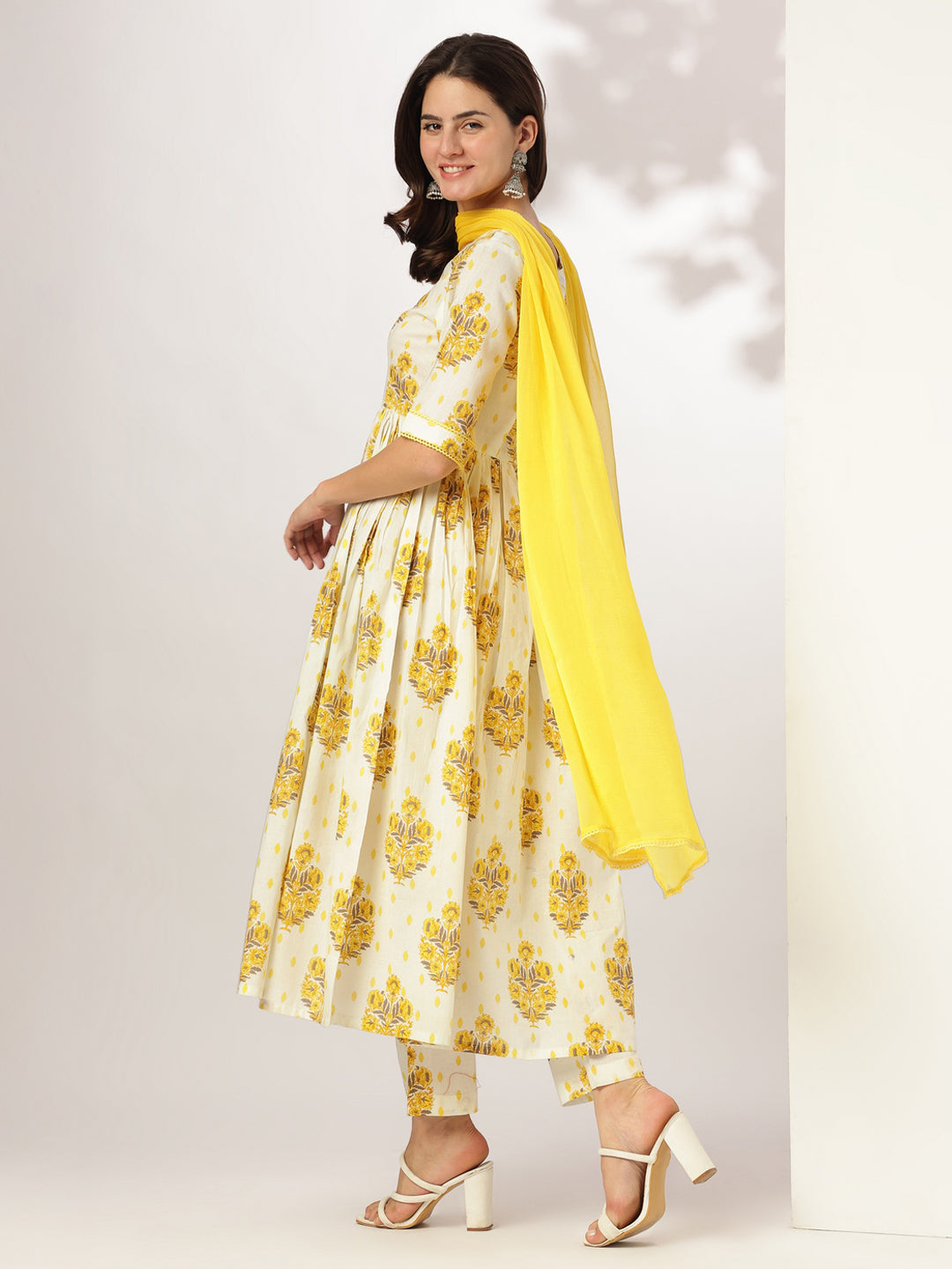 Janasya Light Cotton Floral A-Line Kurta Set
