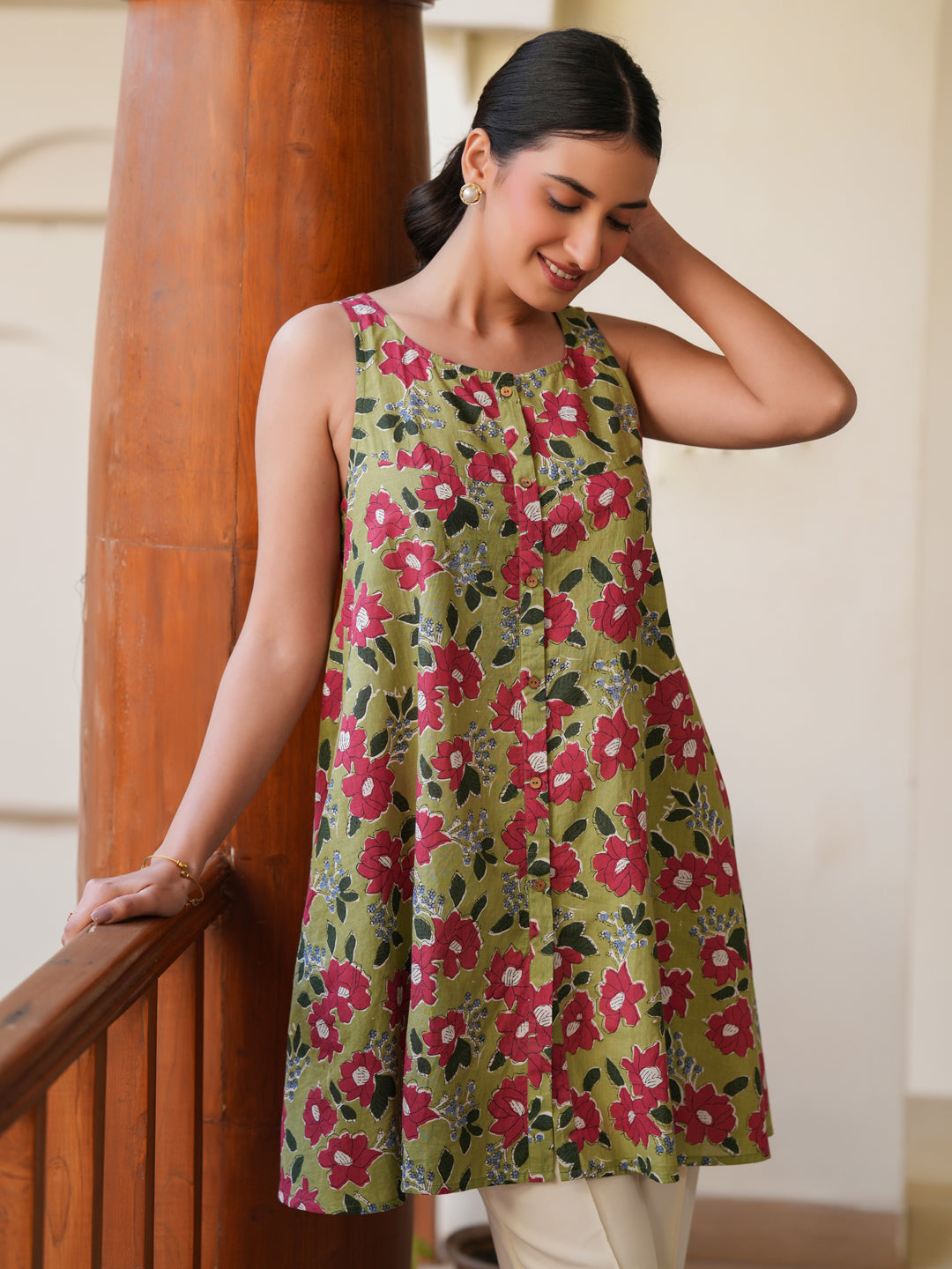 Janasya Dark Cotton Floral A-Line Tunic